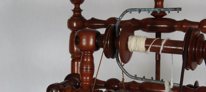 Detalle de una rueca antigua