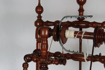 Detalle de una rueca antigua